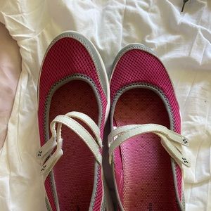 LLBean causal Velcro close shoe